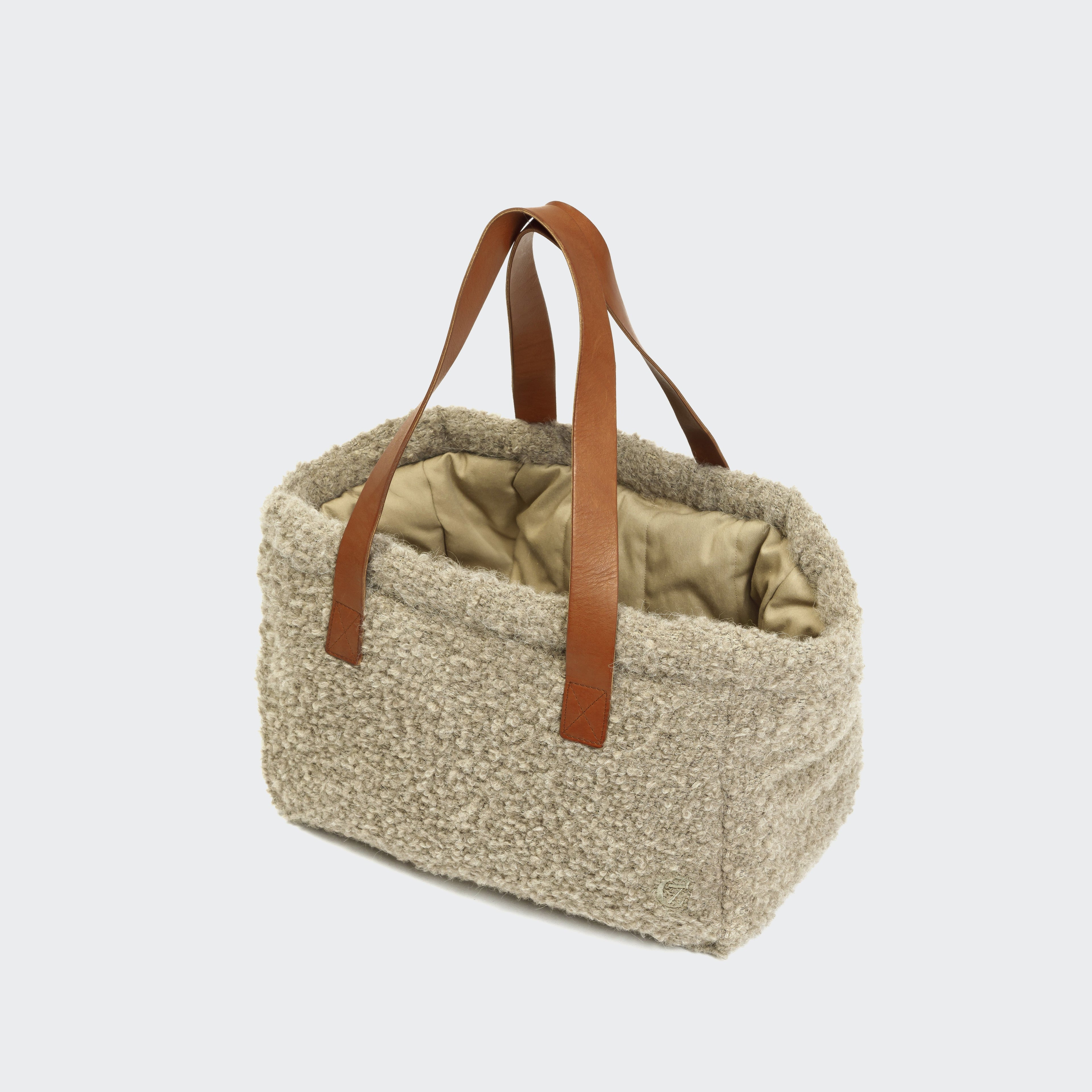 Verona Wool Beige Dog Carrier – Stylish, Cozy Travel Tote for Your Furry Friend