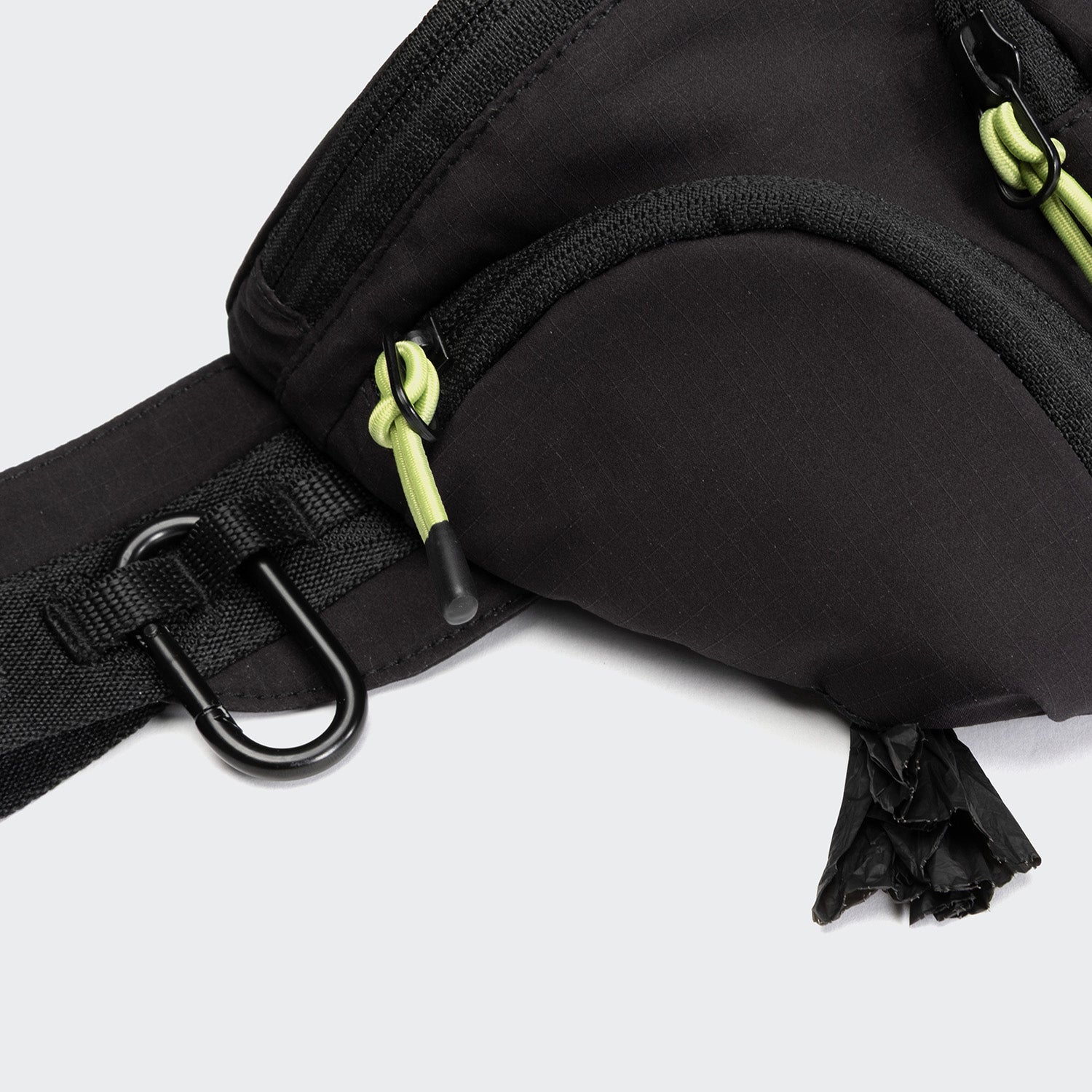 AKTIV Belt Bag in Black
