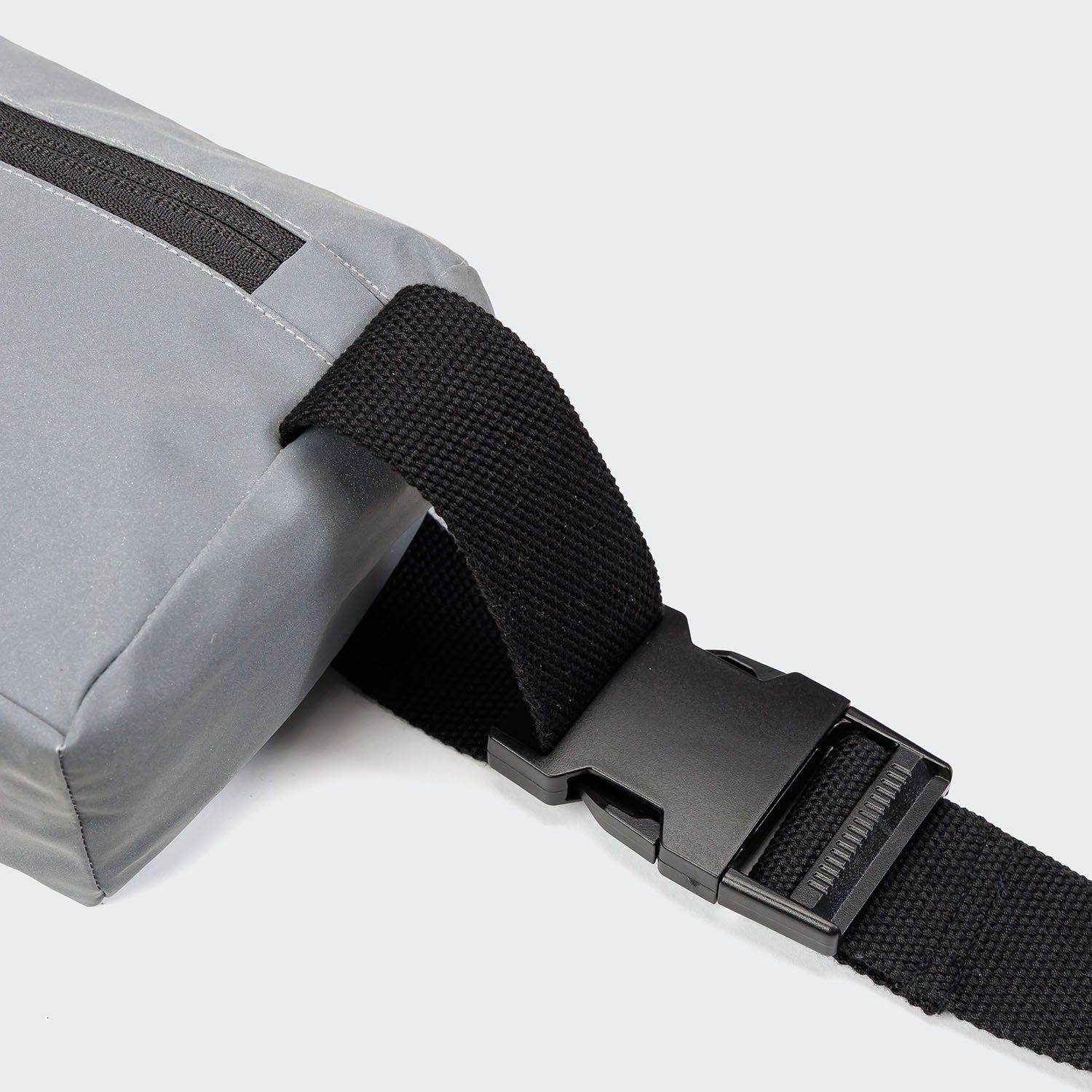 AKTIV Reflective Belt Bag - Stay Visible on the Move