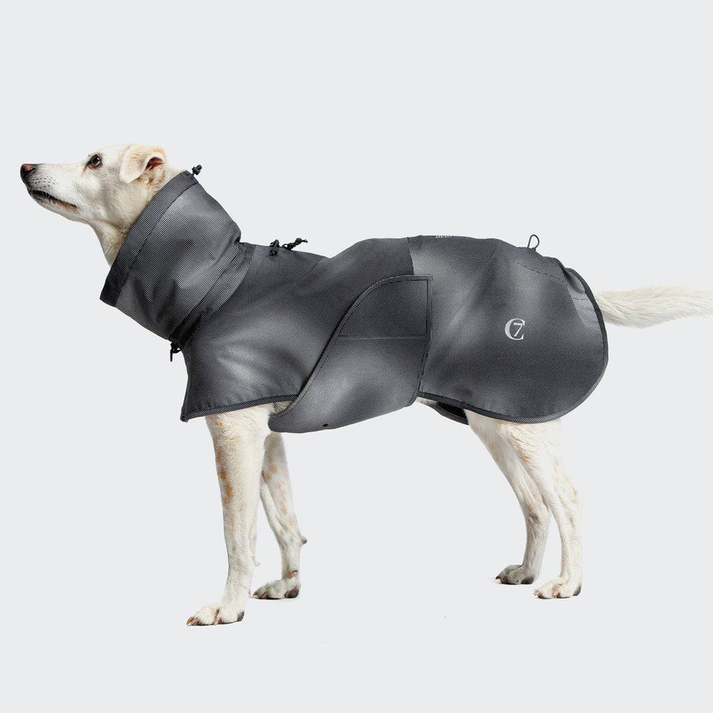 AKTIV Black Dog Raincoat – Weatherproof, Durable & Comfortable