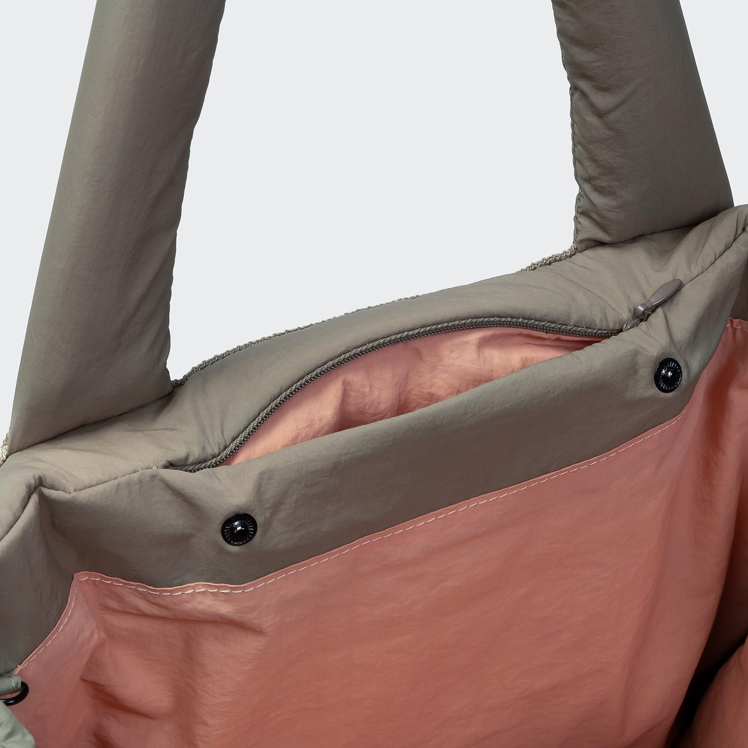 AKTIV Puffer Travel Bed & Tote Bag – Khaki/Peach