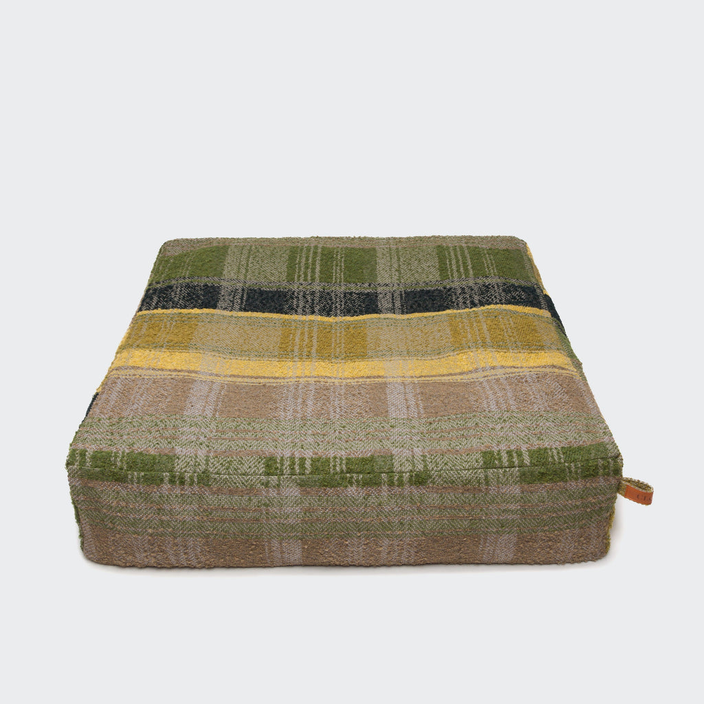Cube-Style Dog Bed in Green Tartan